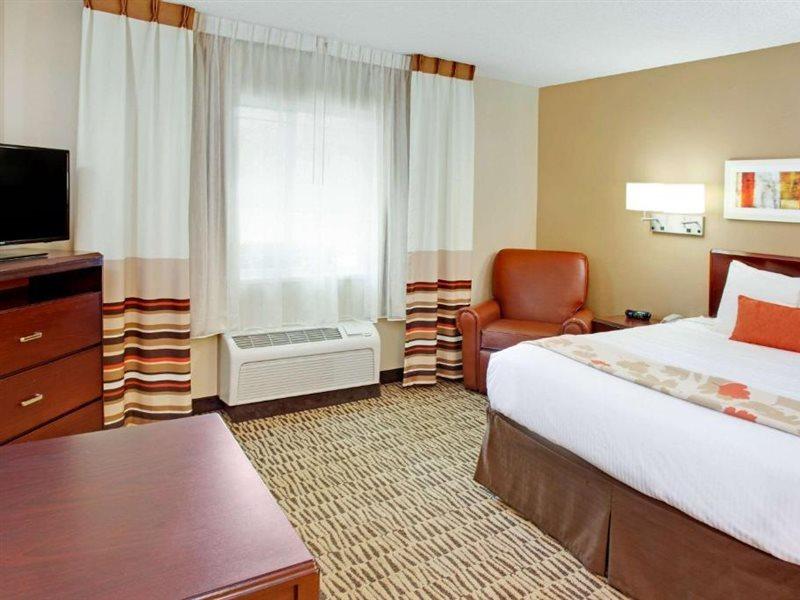 Mainstay Suites Detroit Оберн-Хиллс Экстерьер фото
