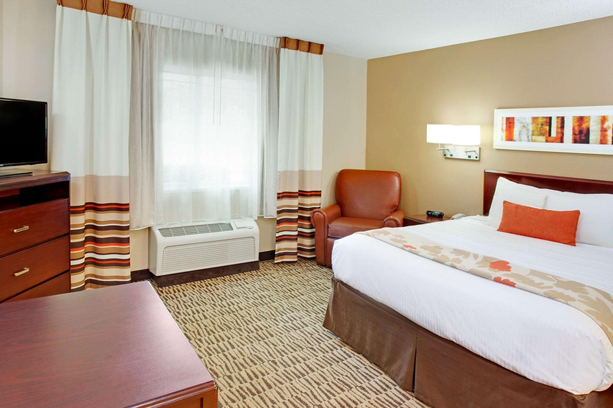 Mainstay Suites Detroit Оберн-Хиллс Экстерьер фото